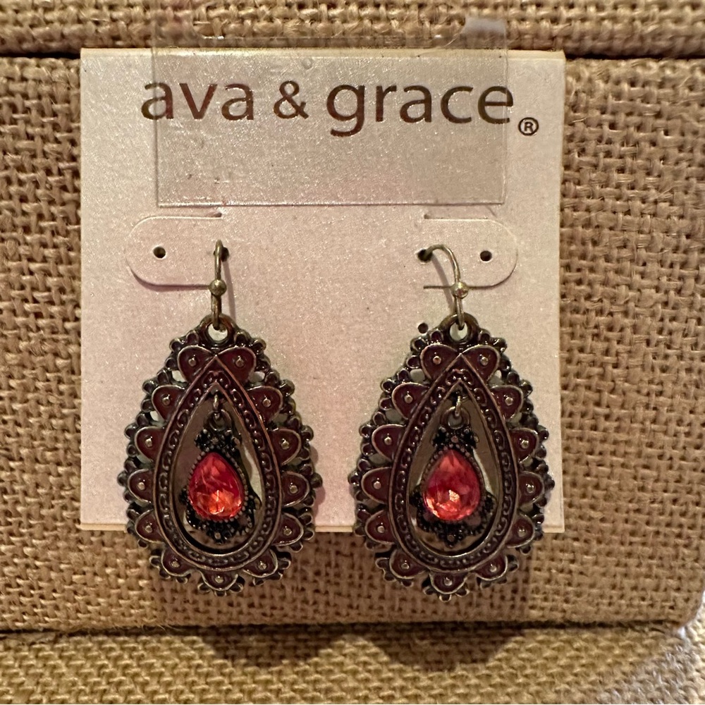 NWT Ava & Grace Boho earrings antiqued gold dangle w/ dark pink enamel & crystal